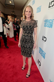 Helen Hunt feet photo thumbnail