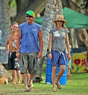 Helen Hunt feet photo thumbnail