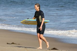 Helen Hunt feet photo thumbnail