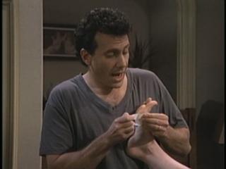 Helen Hunt feet photo thumbnail