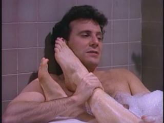 Helen Hunt feet photo thumbnail