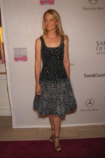 Helen Hunt feet photo thumbnail