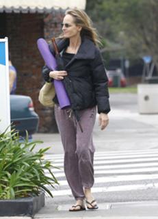 Helen Hunt feet photo thumbnail