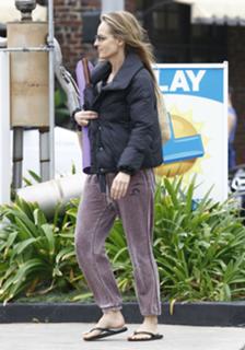 Helen Hunt feet photo thumbnail