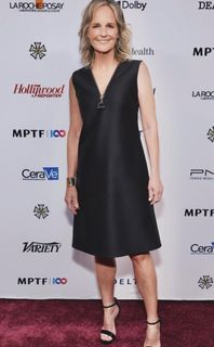 Helen Hunt feet photo thumbnail