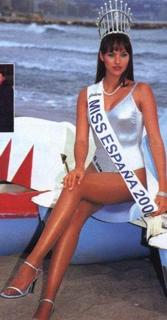 Helen Lindes feet photo 11