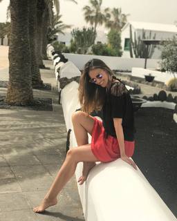 Helen Lindes feet photo 20