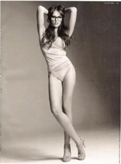Helen Lindes feet photo 1