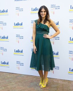 Helen Lindes feet photo 1