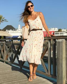 Helen Lindes feet photo 6