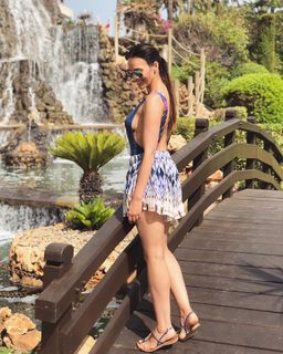 Helen Lindes feet photo 8