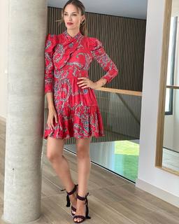 Helen Lindes feet photo 20