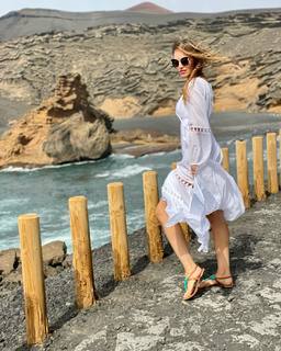 Helen Lindes feet photo 14