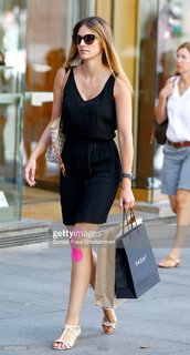 Helen Lindes feet photo 1