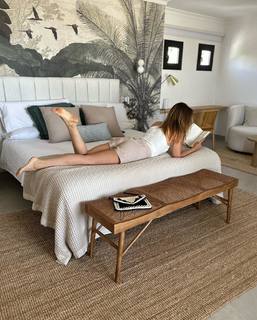 Helen Lindes feet photo 17