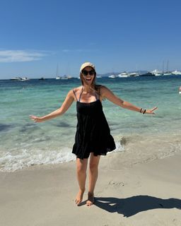 Helen Lindes feet photo 11