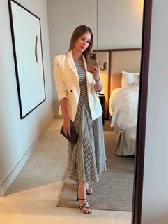 Helen Lindes feet photo 14