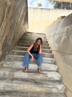 Helen Lindes feet photo 13