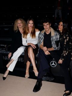 Helen Lindes feet photo 7