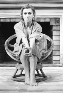 Helen Mirren feet photo thumbnail