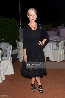 Helen Mirren feet photo thumbnail