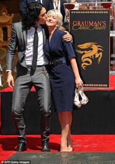 Helen Mirren feet photo thumbnail