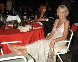Helen Mirren feet photo thumbnail