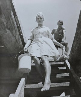 Helen Mirren feet photo thumbnail