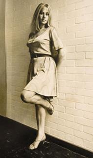 Helen Mirren feet photo thumbnail