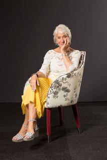 Helen Mirren feet photo thumbnail