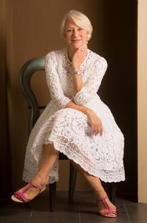 Helen Mirren feet photo thumbnail