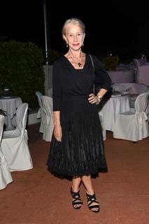 Helen Mirren feet photo thumbnail