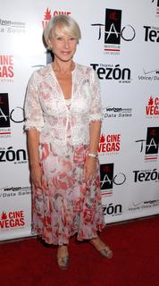 Helen Mirren feet photo thumbnail