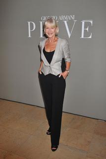 Helen Mirren feet photo thumbnail