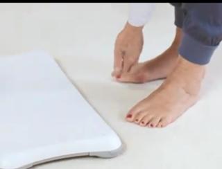 Helen Mirren feet photo thumbnail