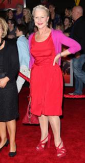 Helen Mirren feet photo thumbnail