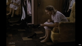 Helen Mirren feet photo thumbnail