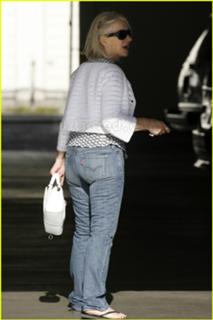 Helen Mirren feet photo thumbnail