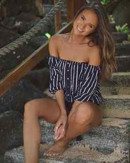 Helen Owen feet photo 2