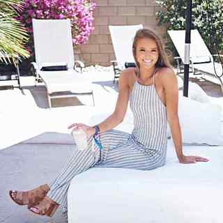 Helen Owen feet photo 7