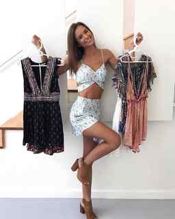 Helen Owen feet photo 4