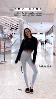 Helen Owen feet photo 6