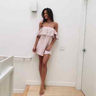 Helen Owen feet photo 3