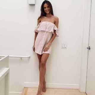 Helen Owen feet photo 2