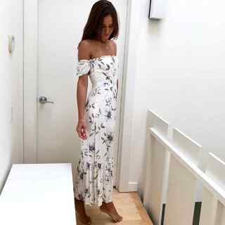 Helen Owen feet photo 4