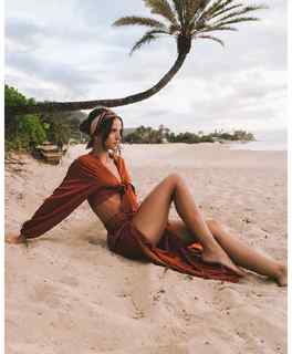 Helen Owen feet photo 11