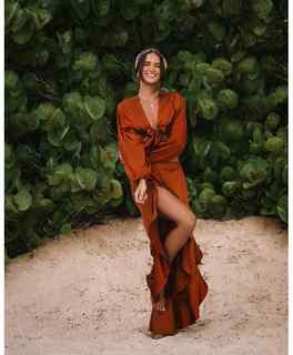 Helen Owen feet photo 10
