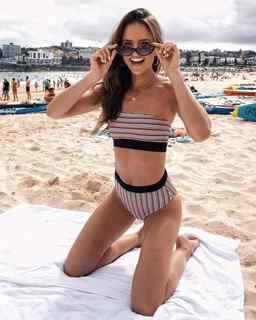 Helen Owen feet photo 7