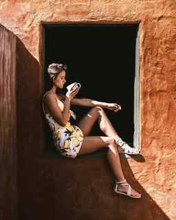 Helen Owen feet photo 5