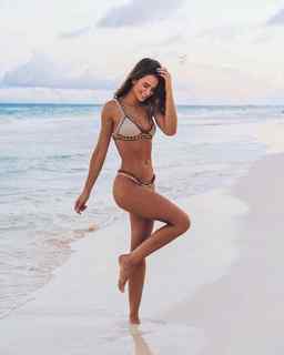 Helen Owen feet photo 16